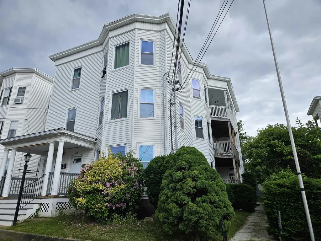 637 Harvard Street Manchester NH 03103