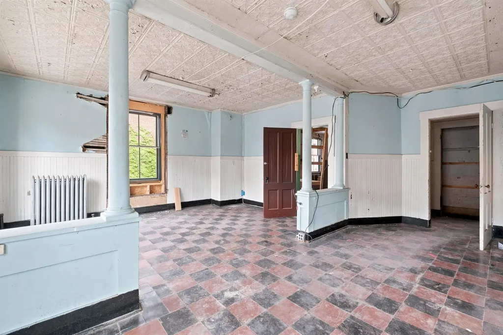 337 Central Street Franklin NH 03235
