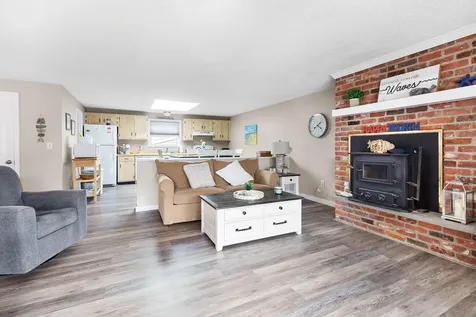 14 Fellows Avenue Hampton NH 03842