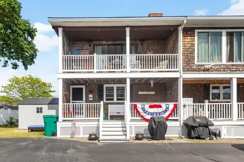 14 Fellows Avenue Hampton NH 03842