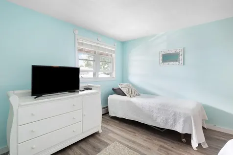 14 Fellows Avenue Hampton NH 03842