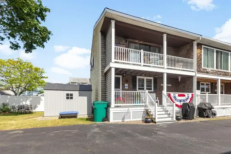 14 Fellows Avenue Hampton NH 03842