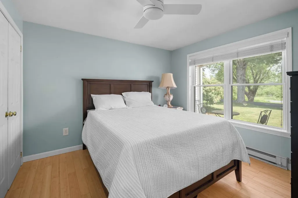 18 Woodside Meadow Road York ME 03909