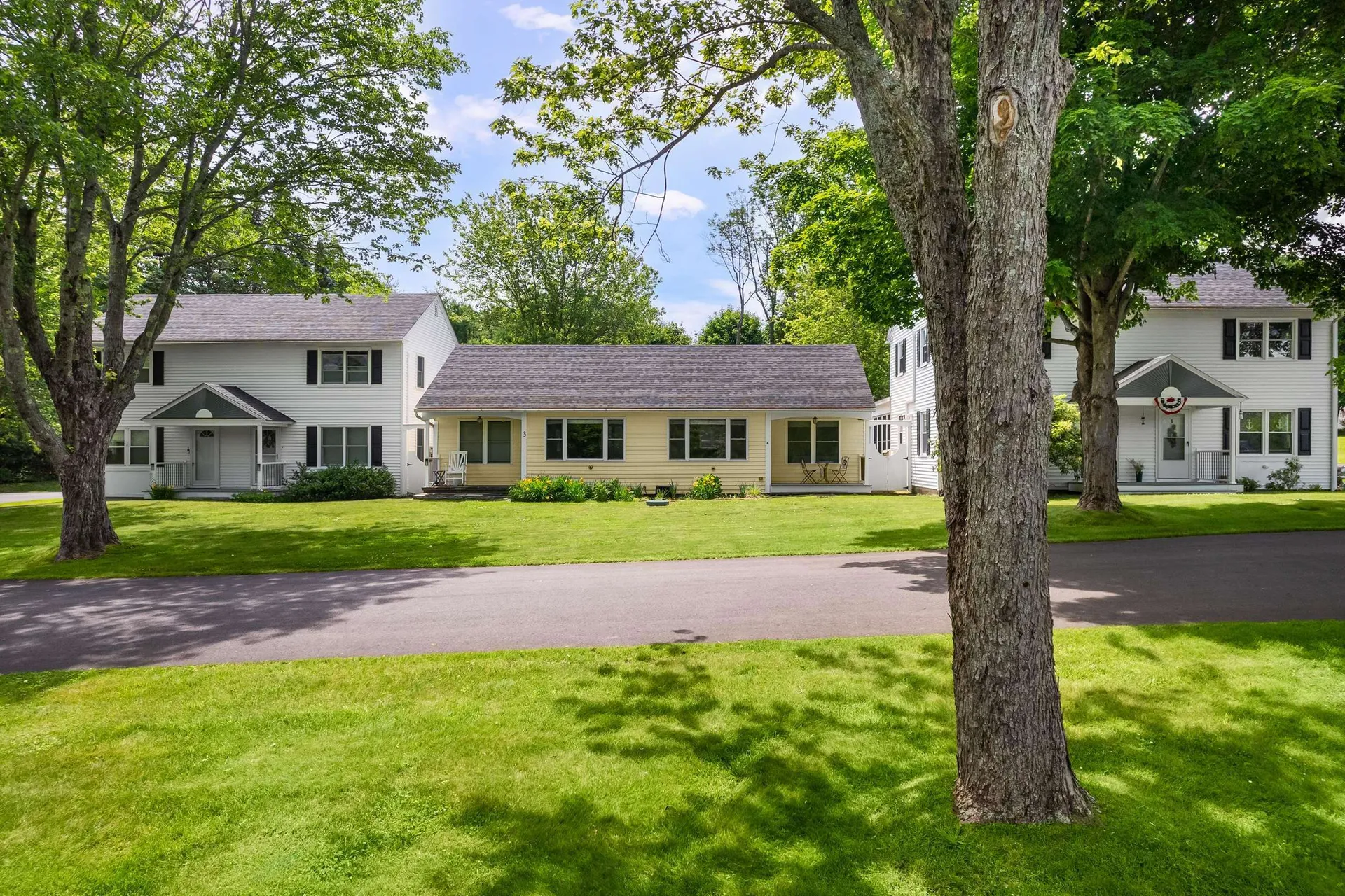 18 Woodside Meadow Road York ME 03909