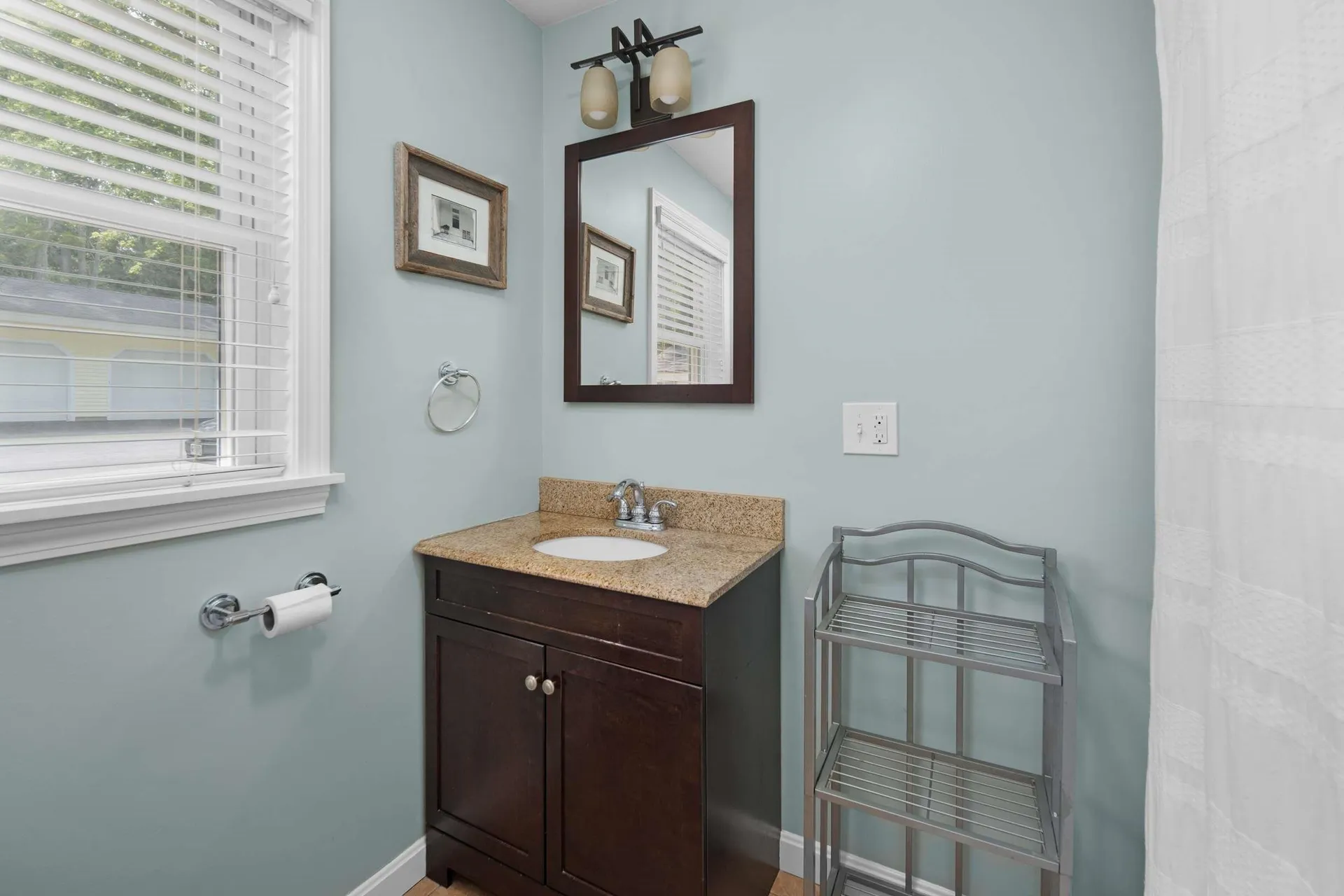 18 Woodside Meadow Road York ME 03909