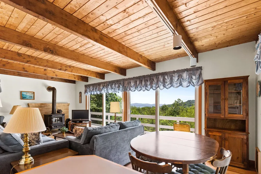 176 Sagamore Road Gilford NH 03249