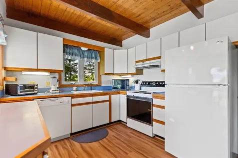 176 Sagamore Road Gilford NH 03249