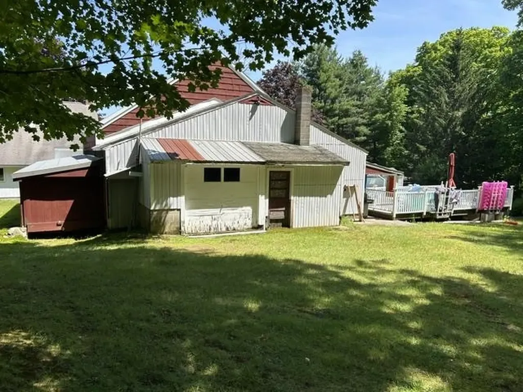 256 E Main Street Hampstead NH 03826