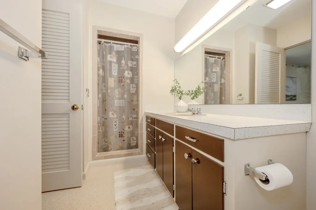 26 Rundlett Street Concord NH 03301