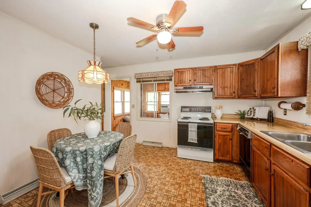 26 Rundlett Street Concord NH 03301