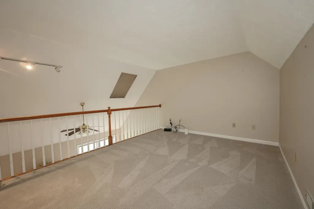 378 Winding Pond Road Londonderry NH 03053