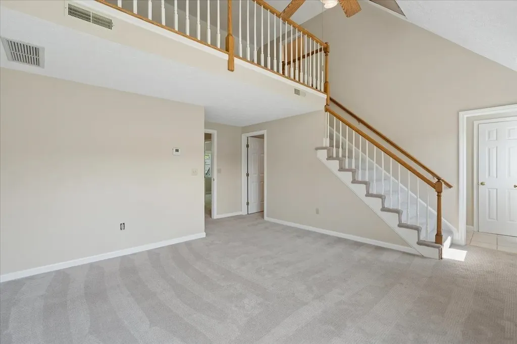 378 Winding Pond Road Londonderry NH 03053