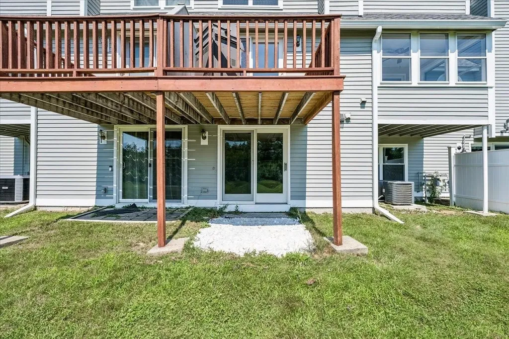 378 Winding Pond Road Londonderry NH 03053