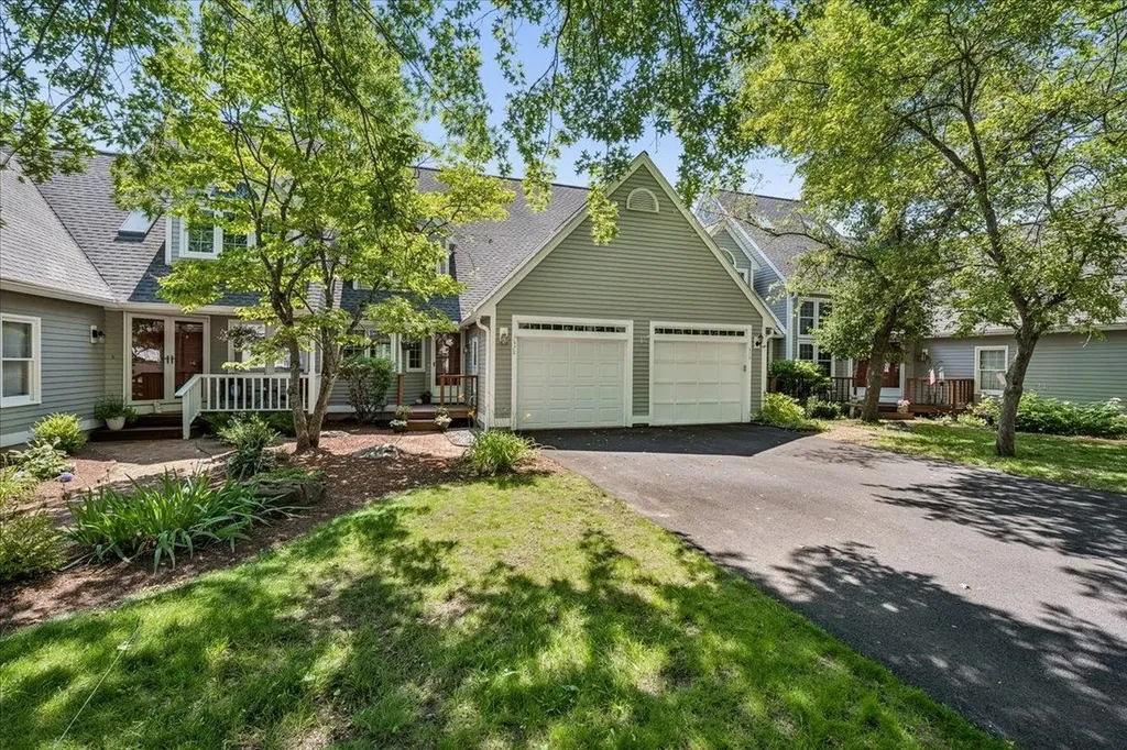 378 Winding Pond Road Londonderry NH 03053