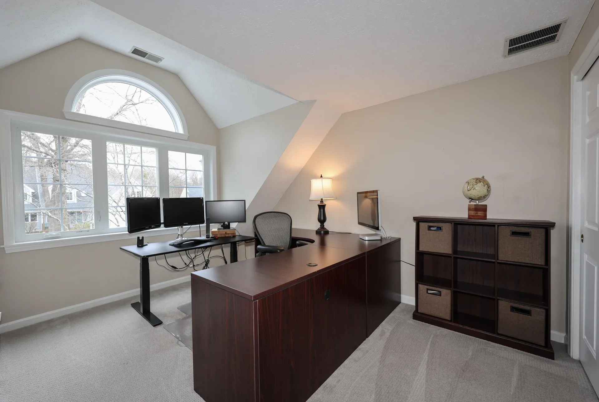 378 Winding Pond Road Londonderry NH 03053