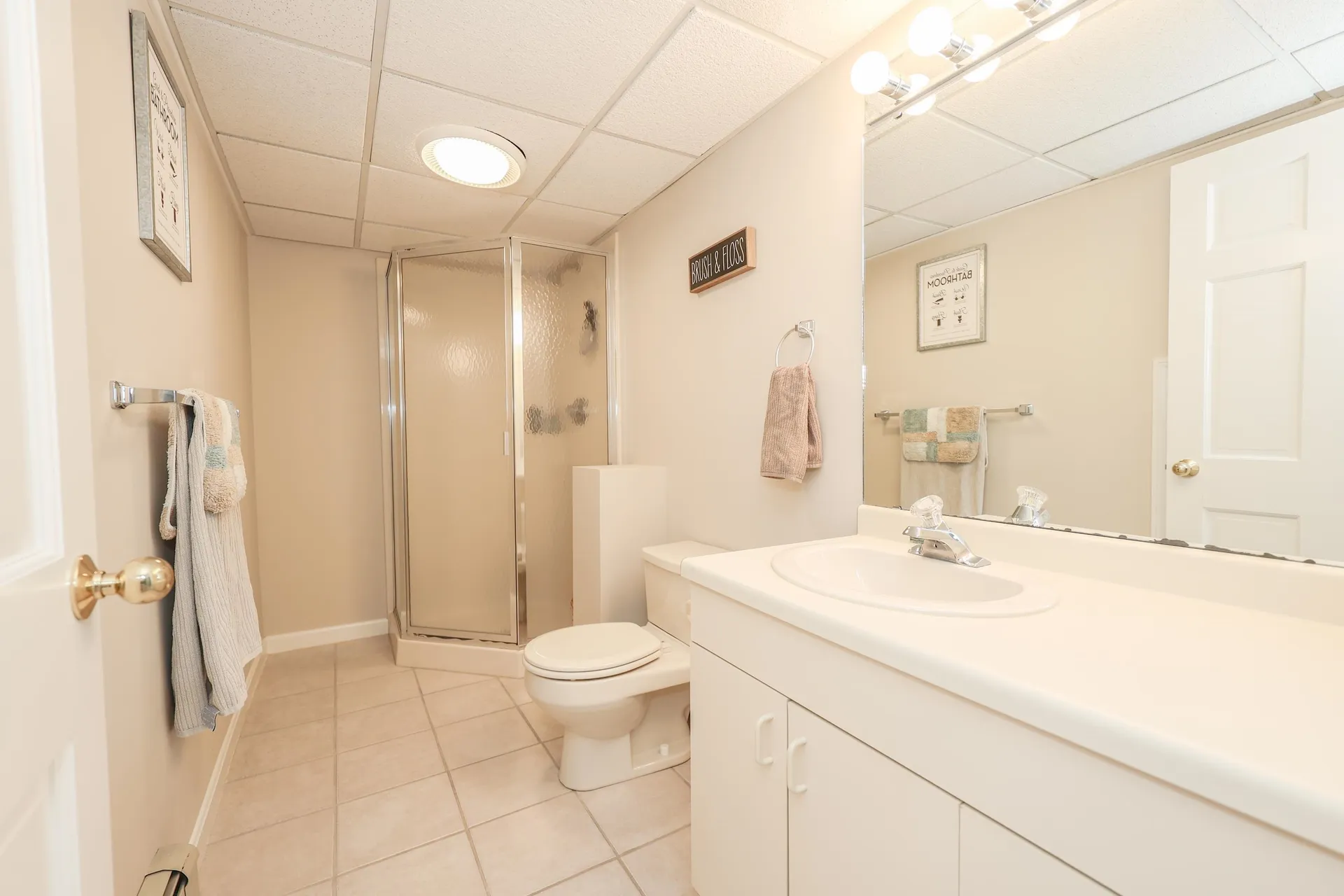 378 Winding Pond Road Londonderry NH 03053