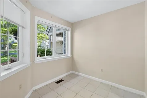 378 Winding Pond Road Londonderry NH 03053