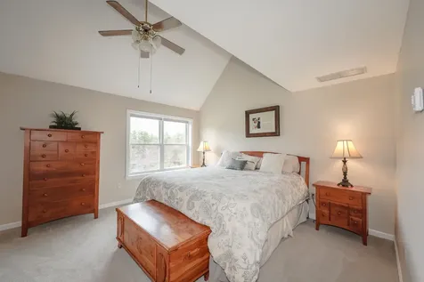378 Winding Pond Road Londonderry NH 03053