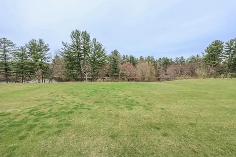 378 Winding Pond Road Londonderry NH 03053
