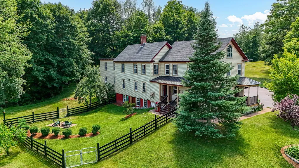 330 Knox Marsh Road Madbury NH 03823