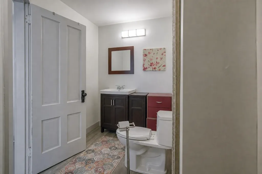 330 Knox Marsh Road Madbury NH 03823