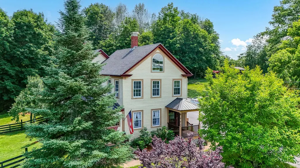 330 Knox Marsh Road Madbury NH 03823