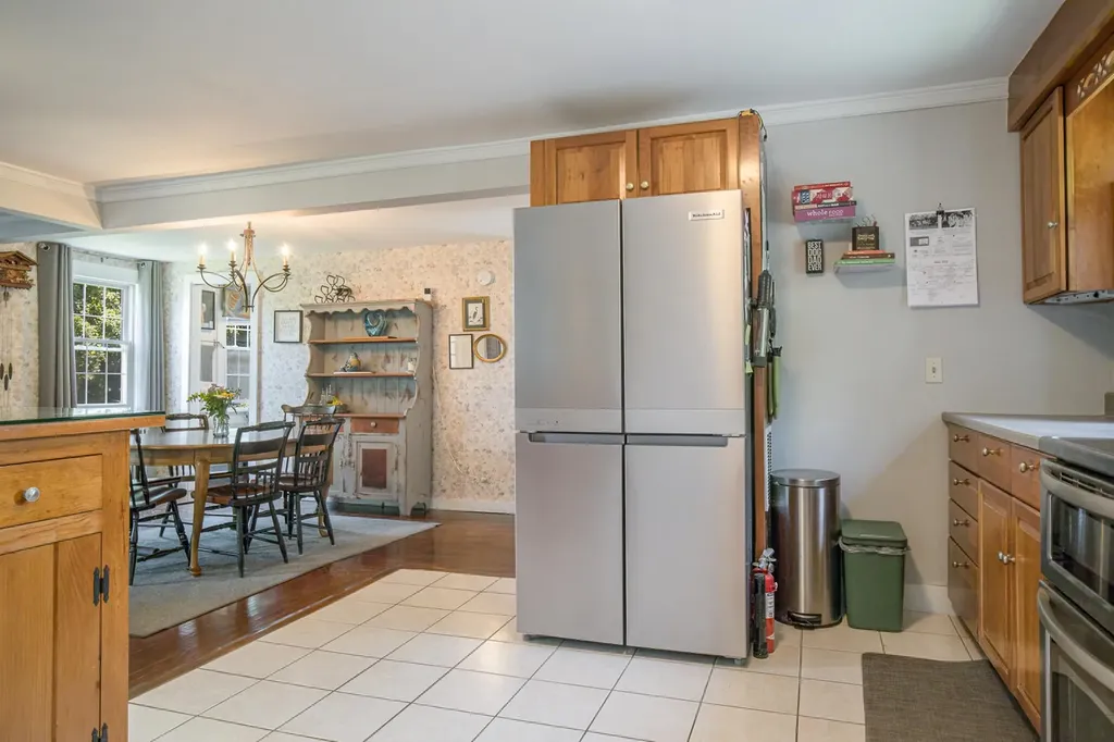 330 Knox Marsh Road Madbury NH 03823