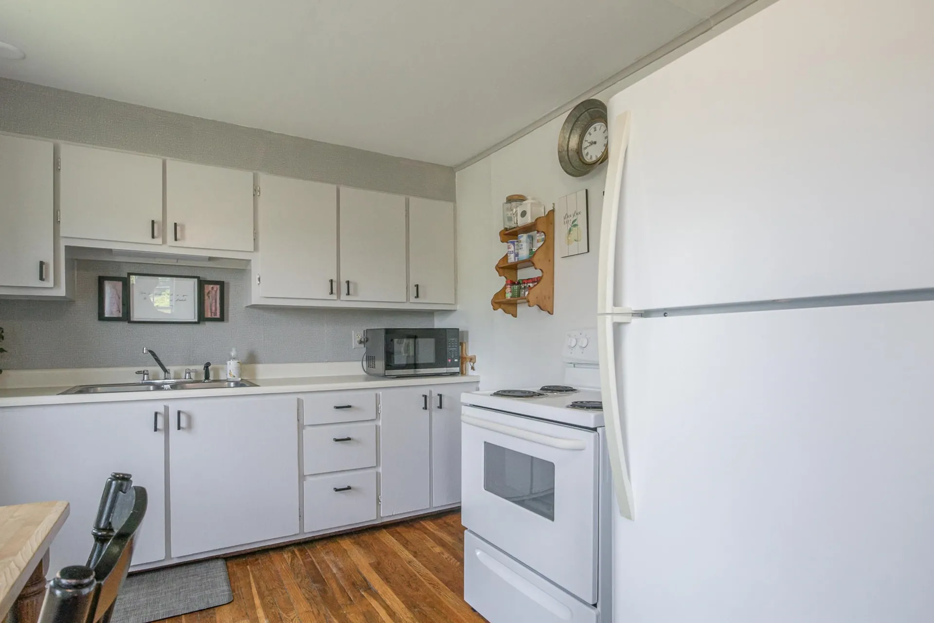 330 Knox Marsh Road Madbury NH 03823