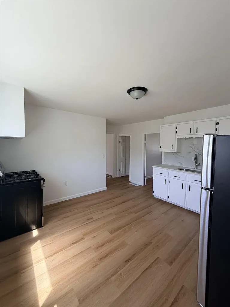 2 Tetreau Street Nashua NH 03060
