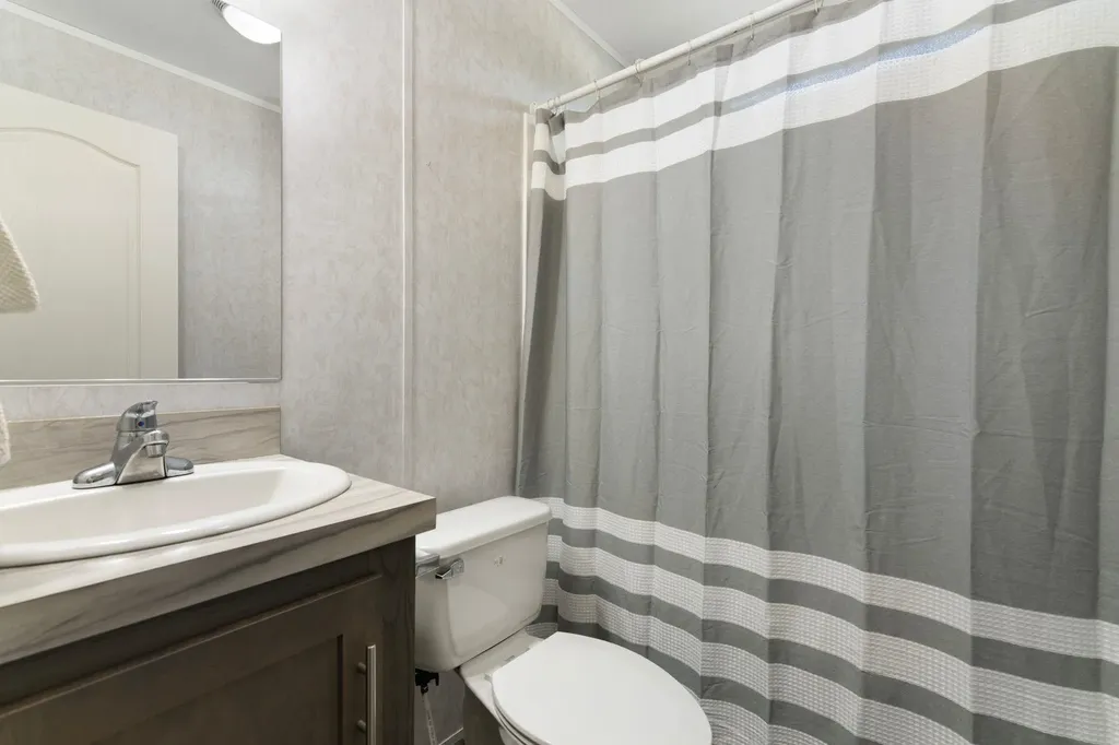 26 Cedar Street Hinsdale NH 03451