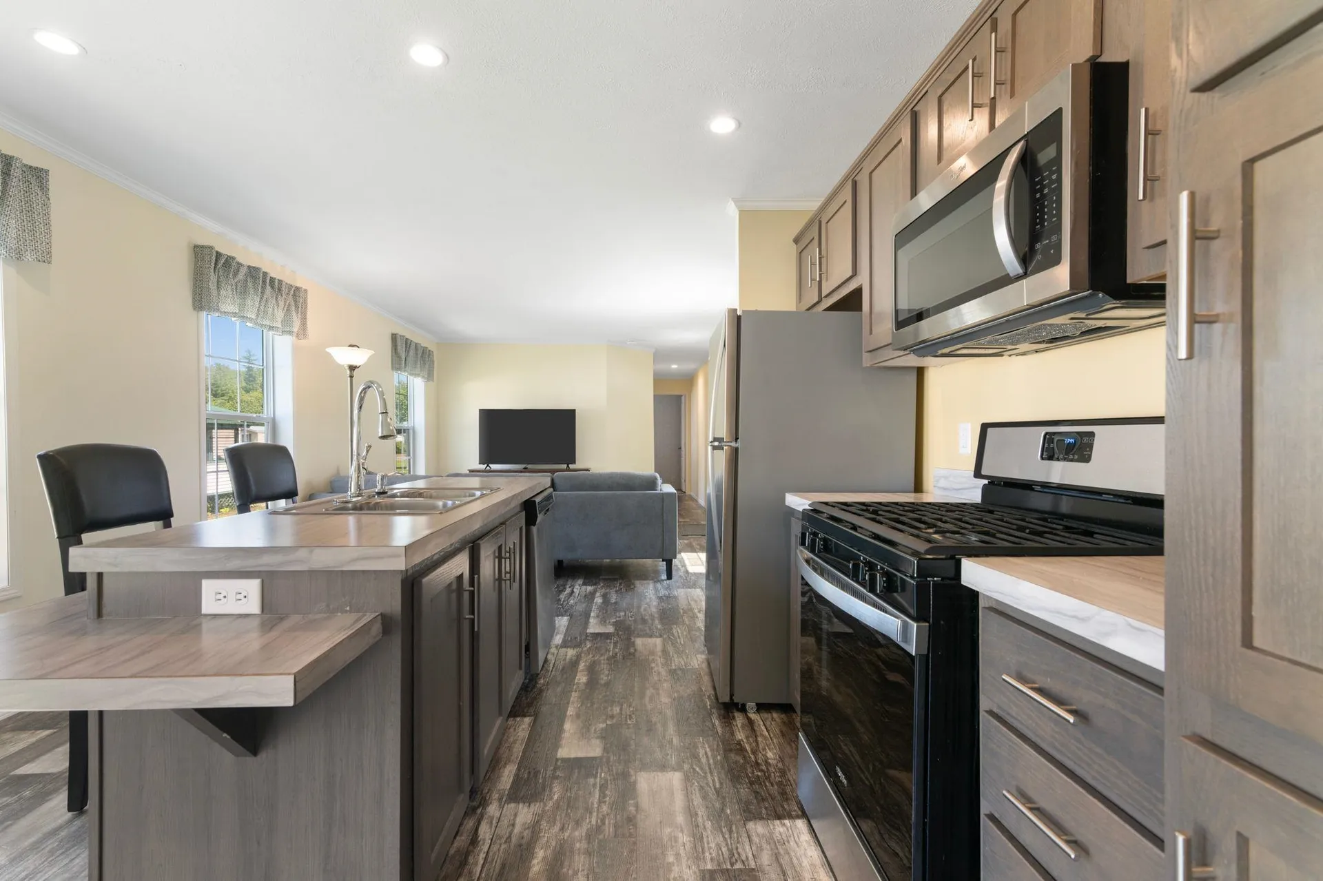 26 Cedar Street Hinsdale NH 03451