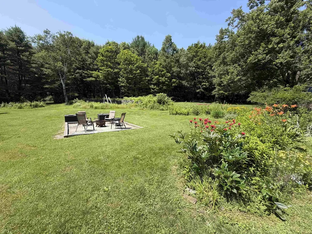 195 Bellows Falls Road Putney VT 05346