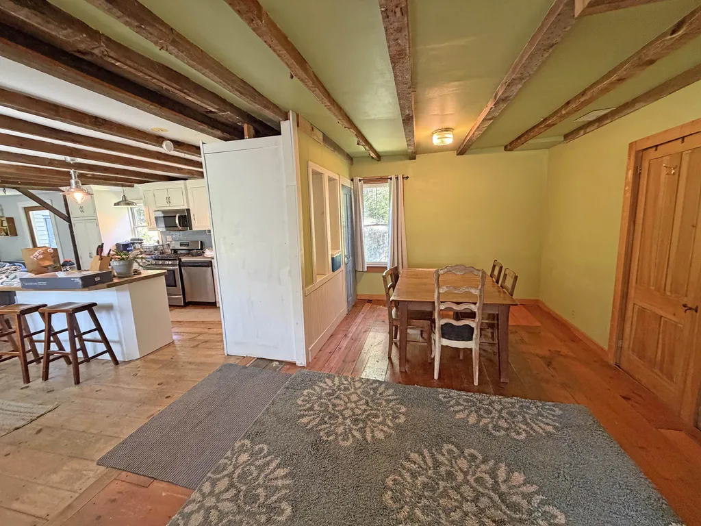 195 Bellows Falls Road Putney VT 05346
