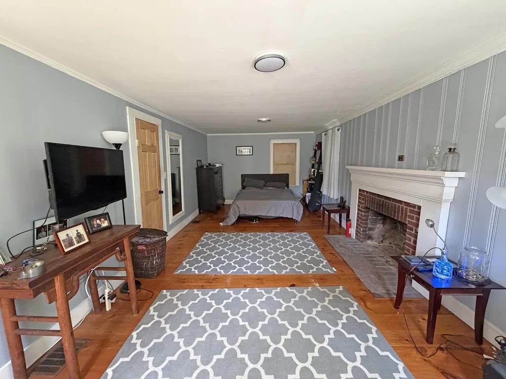 195 Bellows Falls Road Putney VT 05346