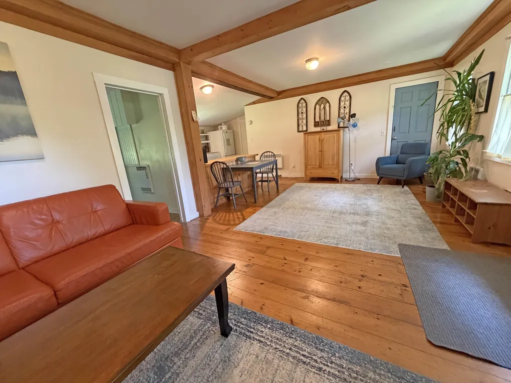 195 Bellows Falls Road Putney VT 05346
