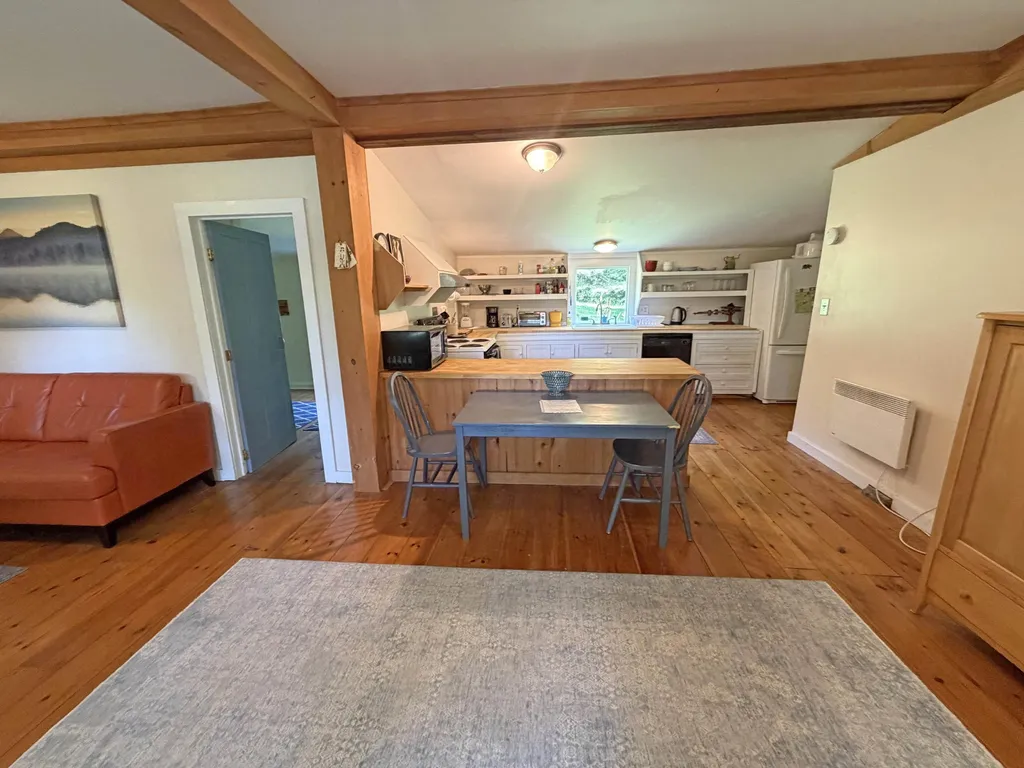 195 Bellows Falls Road Putney VT 05346