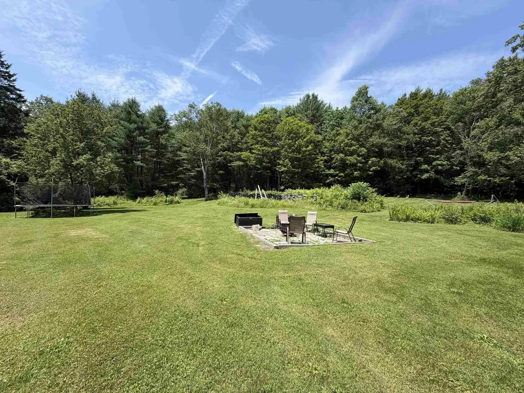 195 Bellows Falls Road Putney VT 05346