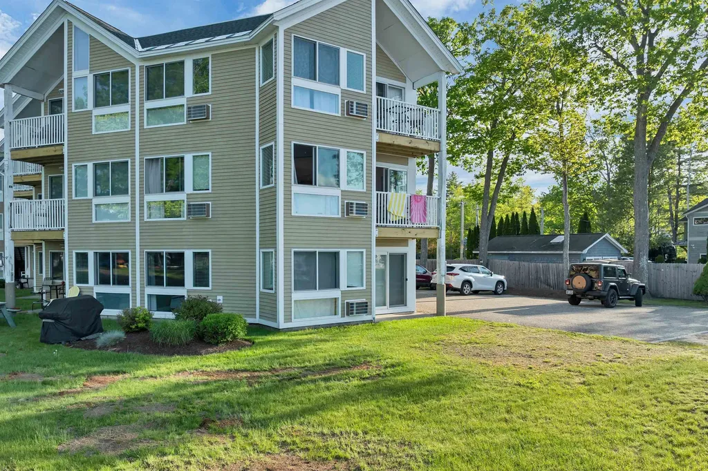 115 Weirs Road Gilford NH 03249
