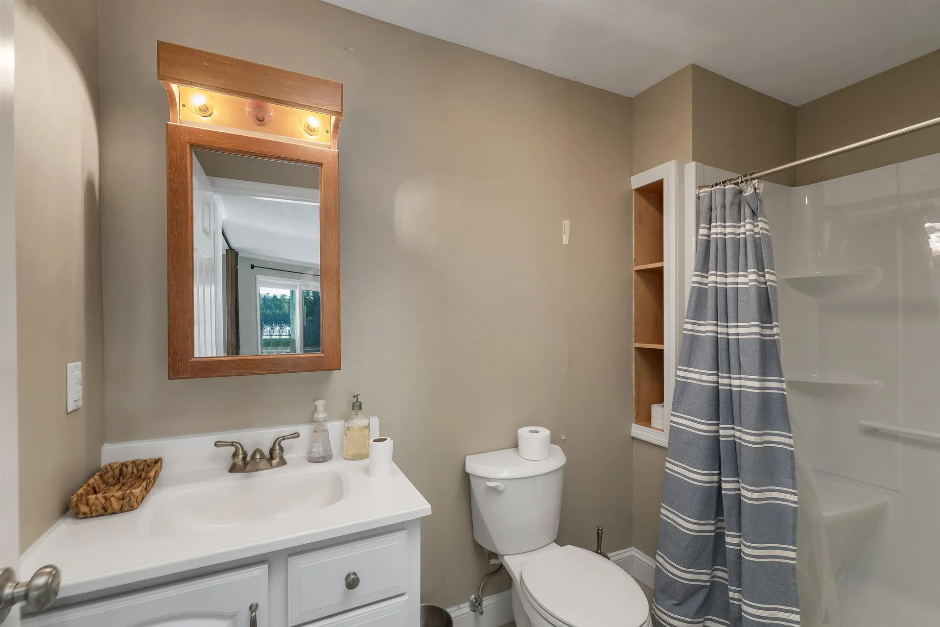 115 Weirs Road Gilford NH 03249