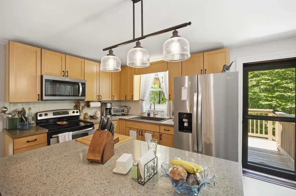 30 Canterbury Crossing Northfield NH 03276