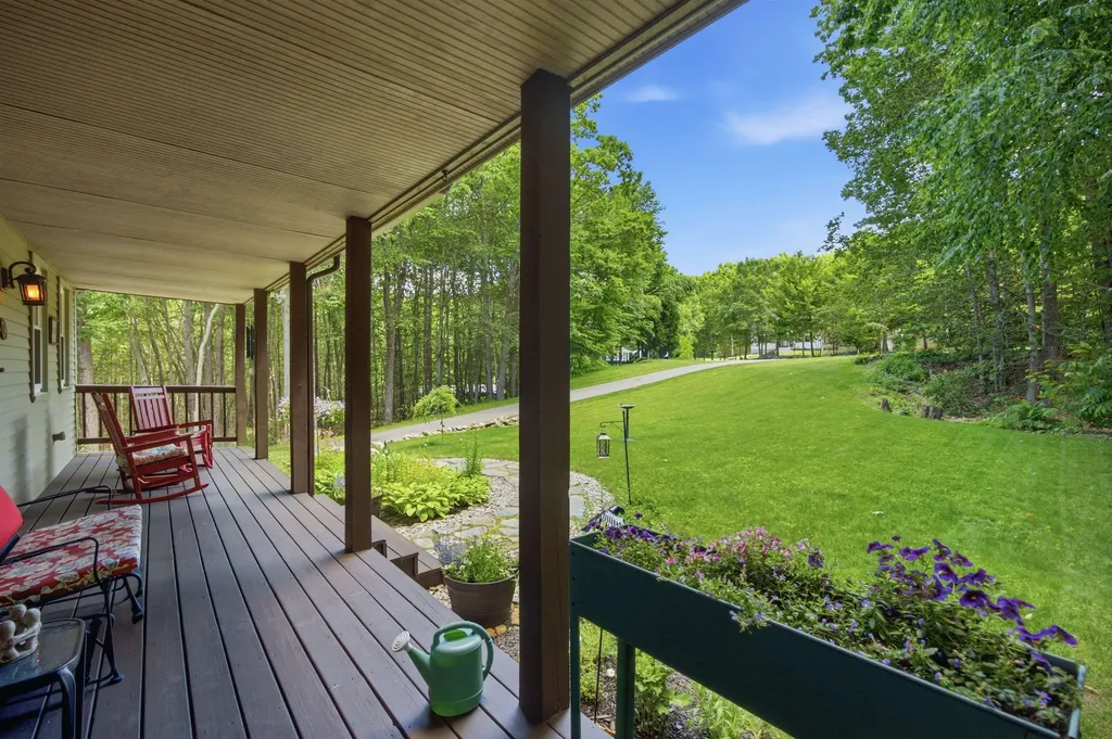 30 Canterbury Crossing Northfield NH 03276