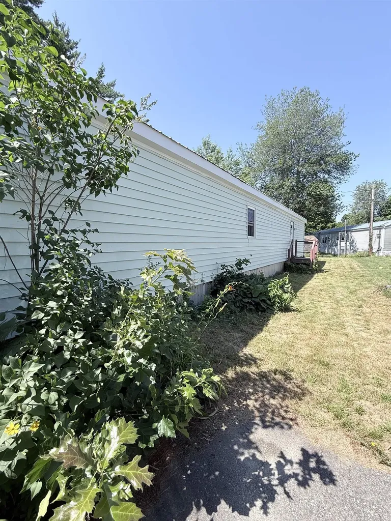 11 Willow Street Exeter NH 03883