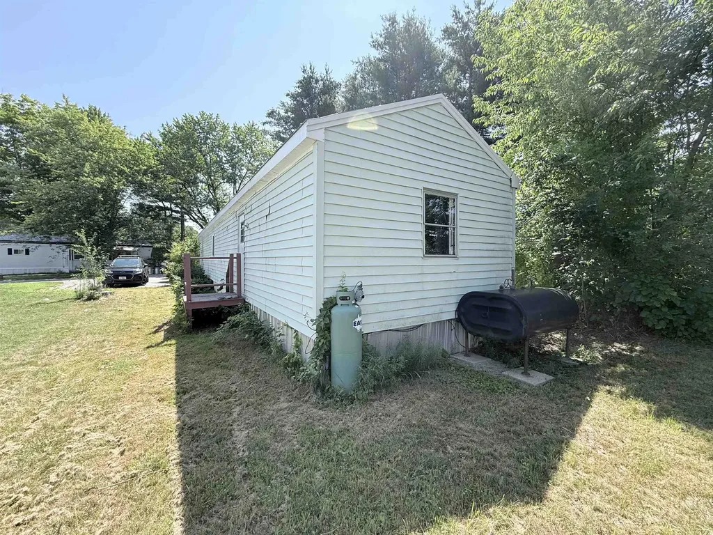 11 Willow Street Exeter NH 03883