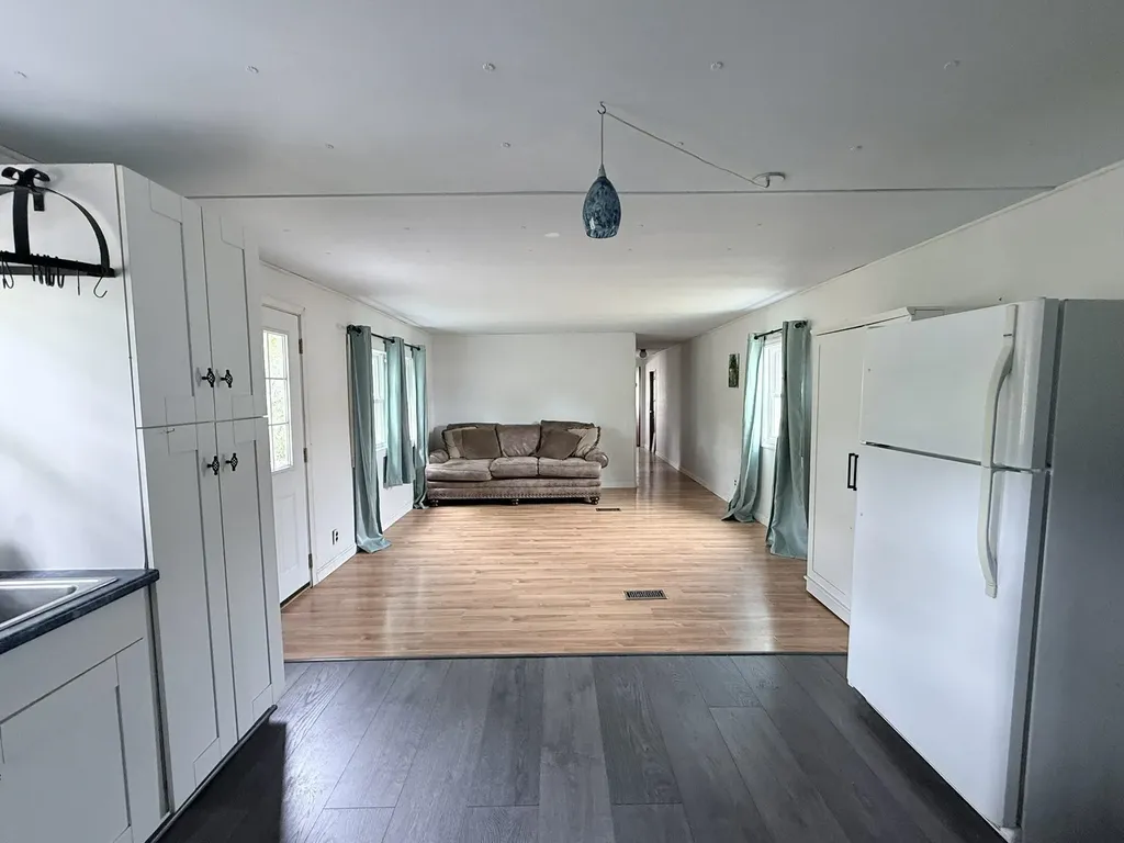 11 Willow Street Exeter NH 03883