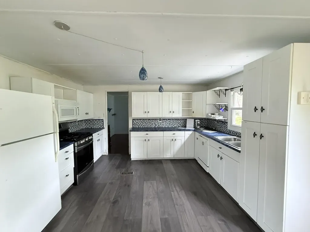 11 Willow Street Exeter NH 03883