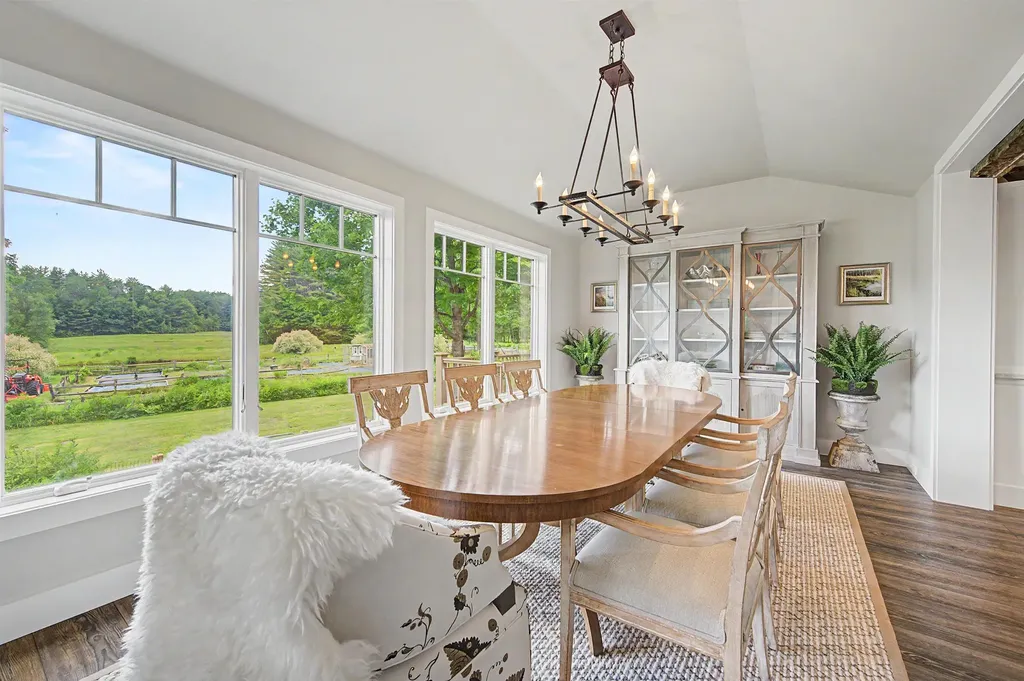 252 Shindagan Road Wilmot NH 03287