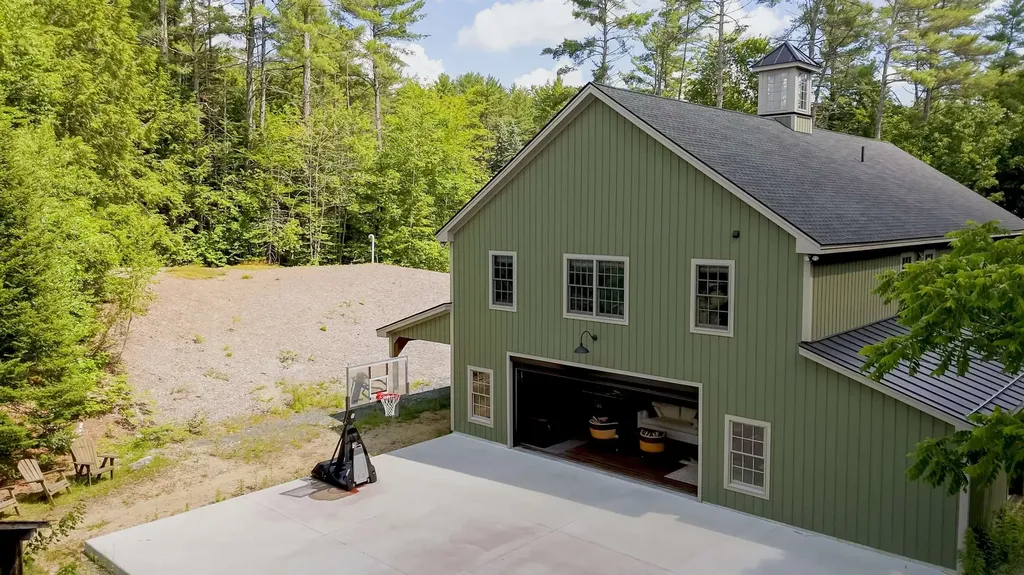 252 Shindagan Road Wilmot NH 03287