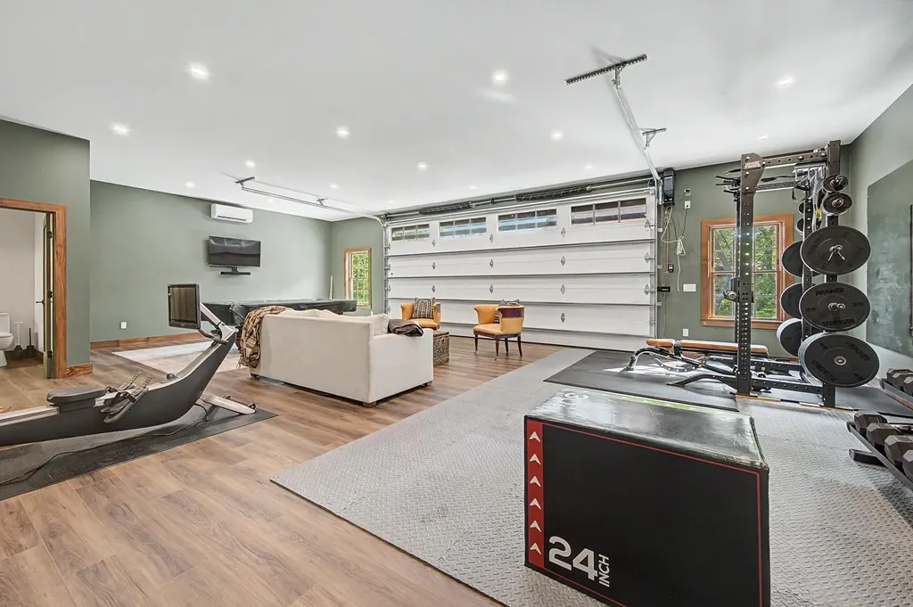252 Shindagan Road Wilmot NH 03287