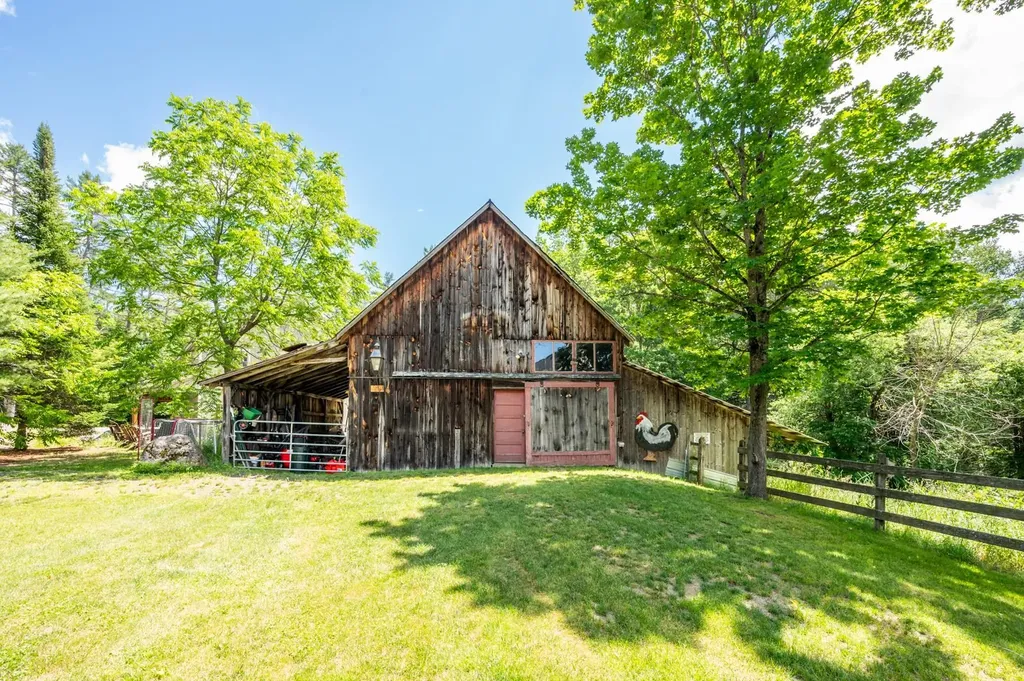 252 Shindagan Road Wilmot NH 03287