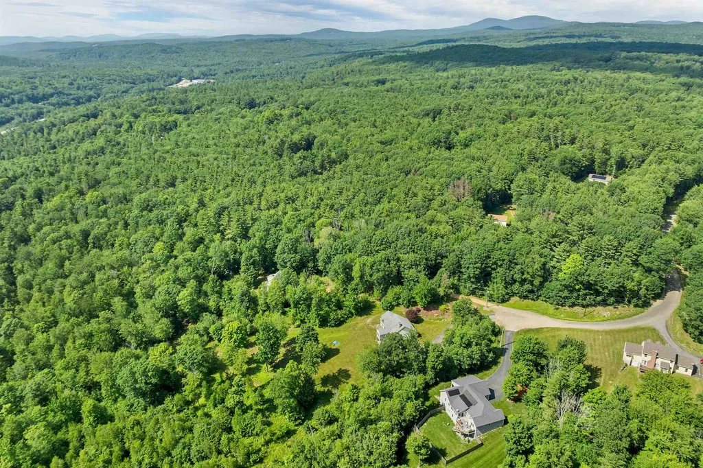 40 Skelley Manor Road Gilmanton NH 03237